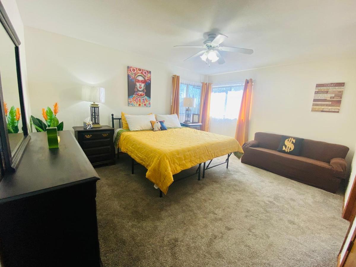 Family Friendly, 3 Bedroom House, With King Bed For Up To 15 - Bbq - Internet - Jet Tub Auburn Dış mekan fotoğraf