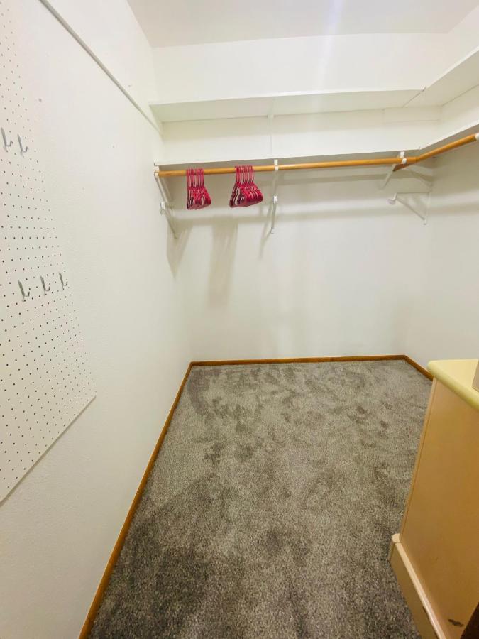 Family Friendly, 3 Bedroom House, With King Bed For Up To 15 - Bbq - Internet - Jet Tub Auburn Dış mekan fotoğraf