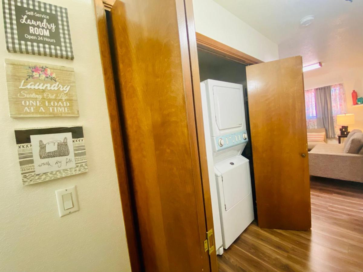 Family Friendly, 3 Bedroom House, With King Bed For Up To 15 - Bbq - Internet - Jet Tub Auburn Dış mekan fotoğraf